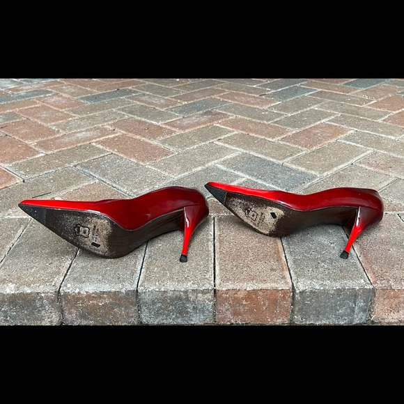 Stuart Weitzman red ombré patent leather pumps - Picture 9 of 9